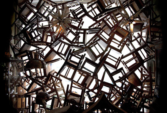 Grossman_Lee_4windowful_of_chairs