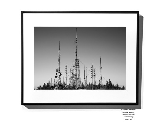 Monochrome Install 23